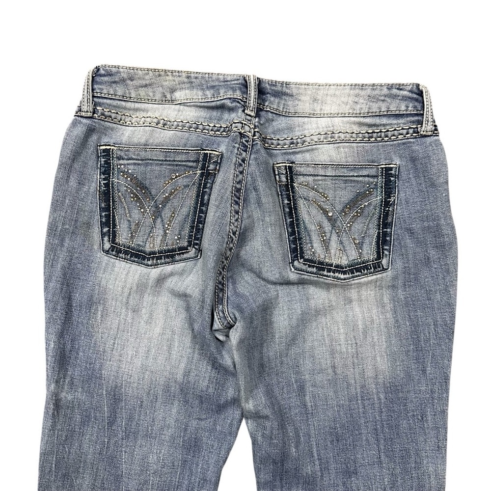 Wrangler Retro Mae Mid-Rise Bootcut Jean in a light wash Size 8x34 Western